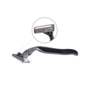 Razor Triple Blade with Lubricating Strip by New World