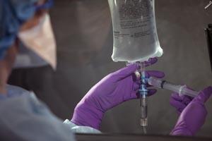 Glove Nitrile Sterile Textured Purple Pairs Exam Gloves 500 Series by Halyard Health