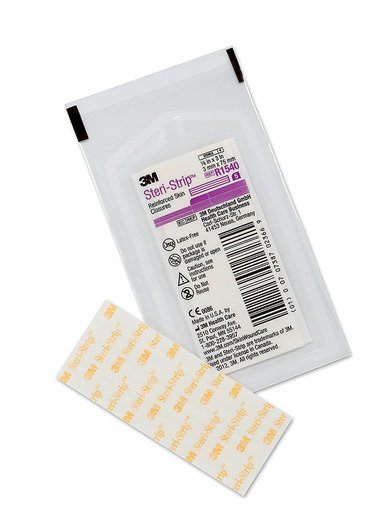 Skin Closure Steri-Strip Reinforced Sterile by 3M Healthcare